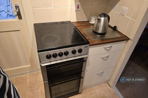 1 bedroom flat to rent, Wellington Street, Maybole, KA19