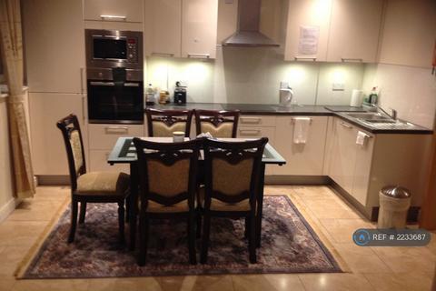 2 bedroom semi-detached house to rent, Penarth Road, Cardiff, CF11