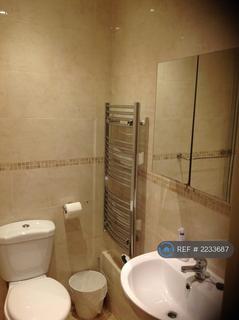 2 bedroom semi-detached house to rent, Penarth Road, Cardiff, CF11
