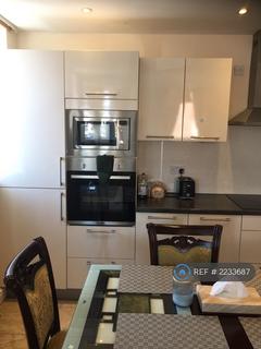 2 bedroom semi-detached house to rent, Penarth Road, Cardiff, CF11