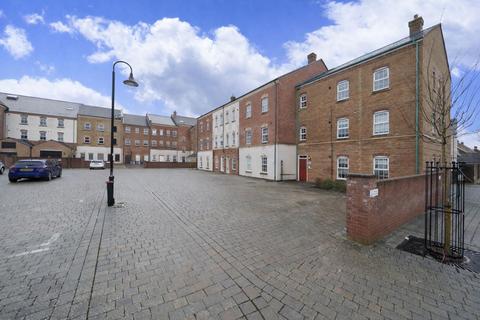 Staldon Court, Swindon SN1
