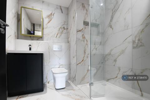 undefined, Trinity Apartments, Leeds, LS13