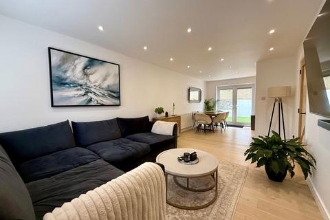 4 bedroom semi-detached house for sale, Polmennor Road,Falmouth,TR11 5UY