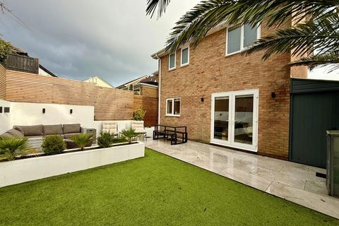 4 bedroom semi-detached house for sale, Polmennor Road, Falmouth