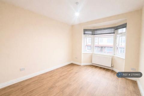3 bedroom semi-detached house to rent, Cornwallis Avenue, London, N9