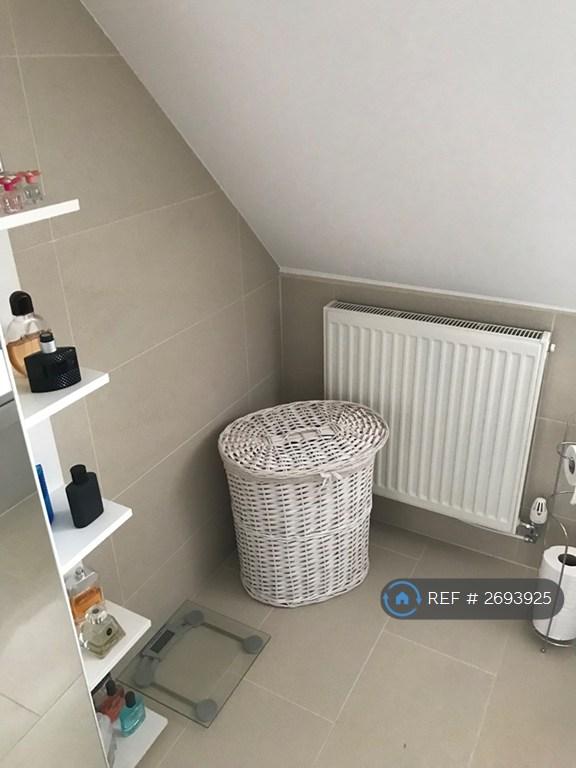 Master Ensuite