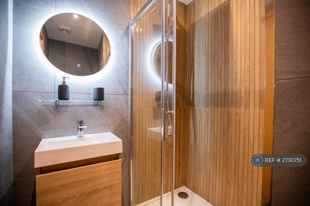 Private Ensuite