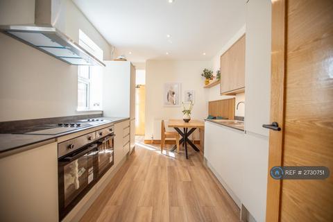1 bedroom in a house share to rent, The Crescent, Eastleigh, SO50