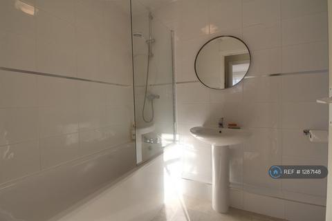 1 bedroom flat to rent, Savill Way, Marlow, SL7