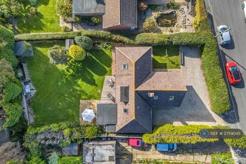3 bedroom detached house to rent, Streche Road, Swanage, BH19