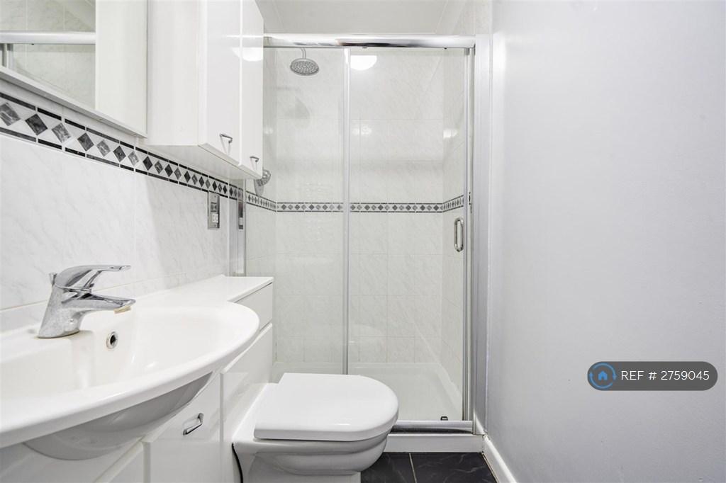 En Suite Shower Room