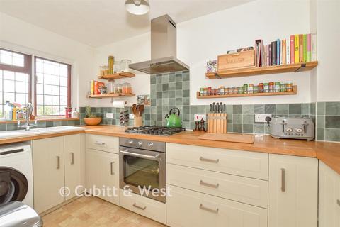 2 bedroom terraced house for sale, Mosse Gardens, Chichester PO19