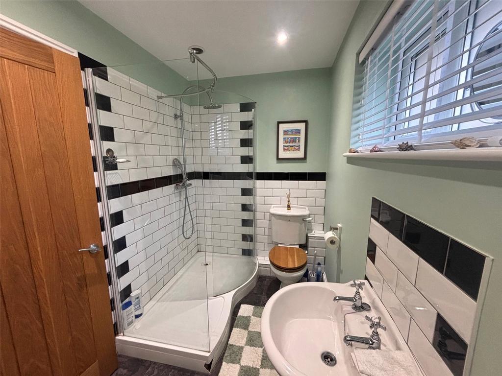 Ensuite