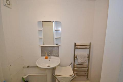 1 bedroom in a house share to rent, Conniburrow, Milton Keynes MK14