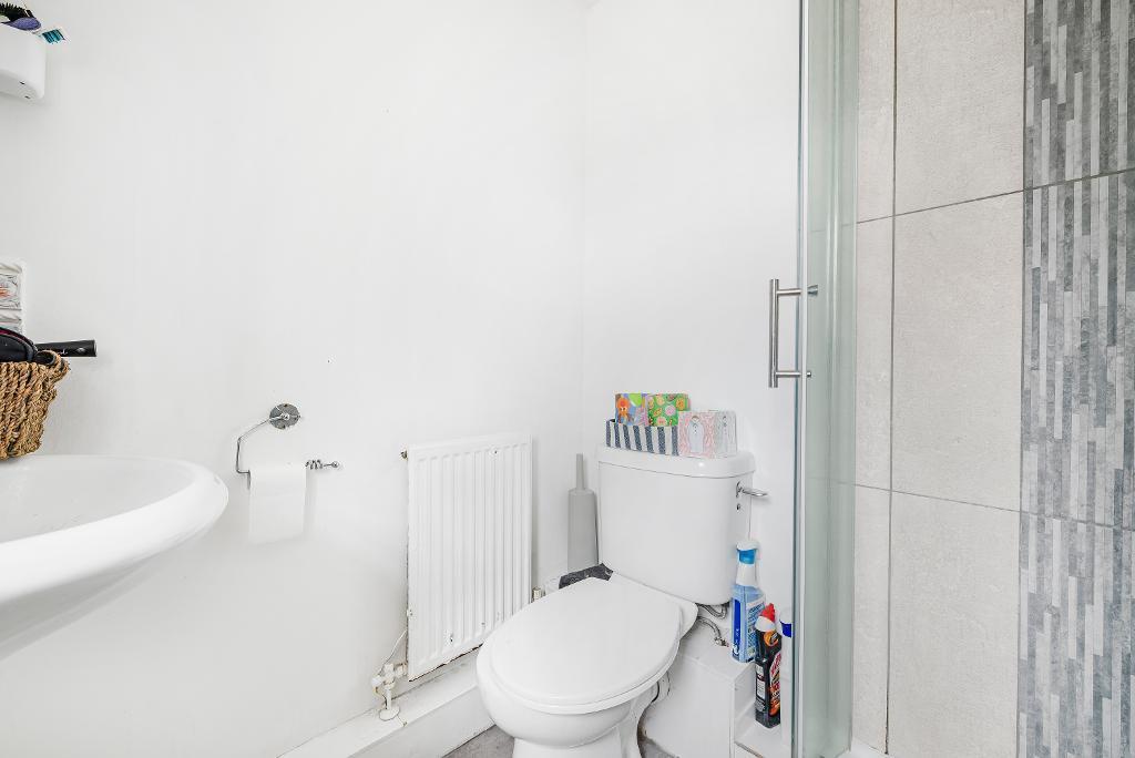 En suite shower room