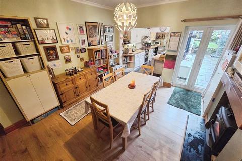 2 bedroom end of terrace house for sale, Clarges Street, Bulwell, Nottingham, NG6 9JF