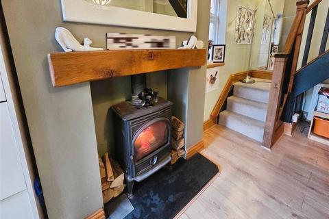 2 bedroom end of terrace house for sale, Clarges Street, Bulwell, Nottingham, NG6 9JF