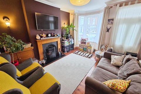 2 bedroom end of terrace house for sale, Clarges Street, Bulwell, Nottingham, NG6 9JF