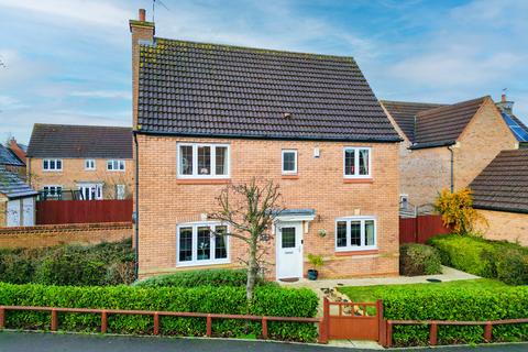 4 bedroom detached house for sale, Blyth Close, Rugby, CV22