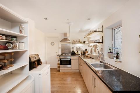 1 bedroom flat for sale, Lambolle Road, Belsize Park