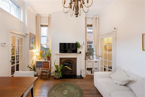 1 bedroom flat for sale, Lambolle Road, Belsize Park