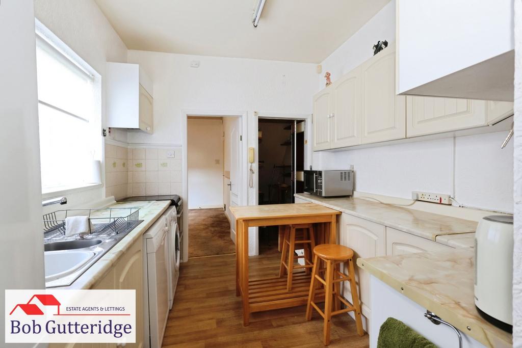 Fitted kitchen