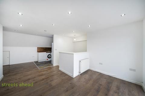 2 bedroom apartment to rent, Lower Addiscombe Road, Croydon, CR0