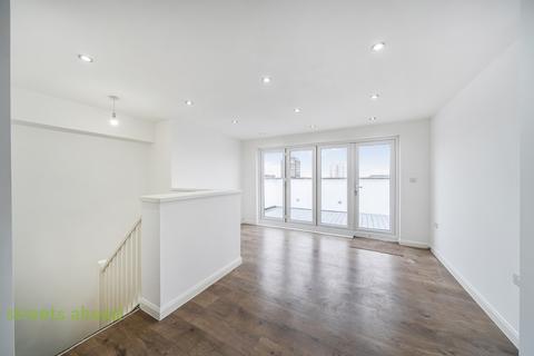 2 bedroom apartment to rent, Lower Addiscombe Road, Croydon, CR0