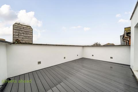 2 bedroom apartment to rent, Lower Addiscombe Road, Croydon, CR0