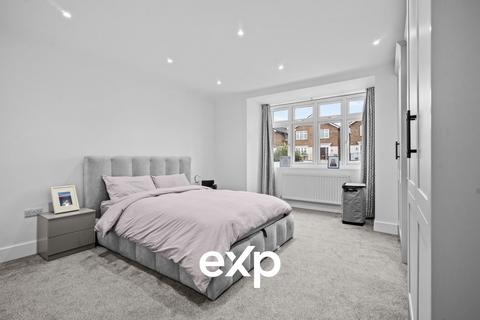 undefined, Parkland Grove, Ashford TW15