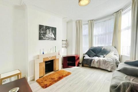 4 bedroom house to rent, Copy of Allensbank Road, Cardiff CF14