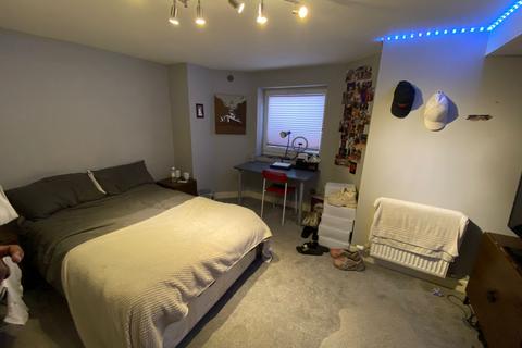 undefined, Leeds LS6