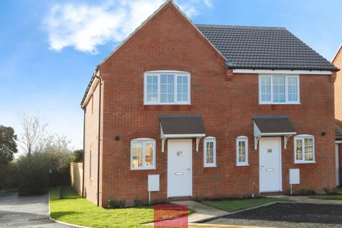 2 bedroom semi-detached house to rent, Crump Way, Evesham, WR11
