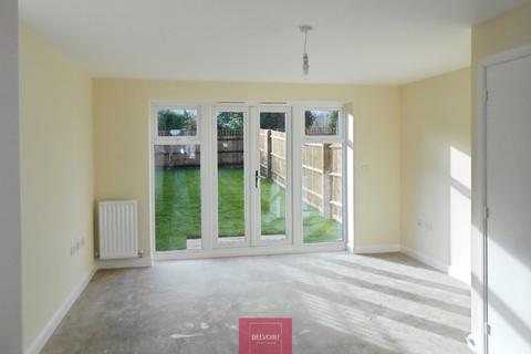 2 bedroom semi-detached house to rent, Crump Way, Evesham, WR11