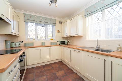 3 bedroom end of terrace house for sale, Buckingham Road, Borehamwood WD6