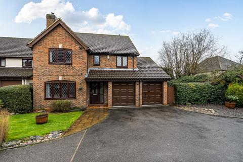 Poyle Gardens, Bracknell, Berkshire