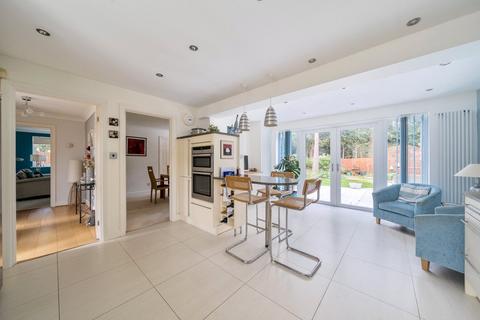 undefined, Holmbury Avenue, Crowthorne, Berkshire