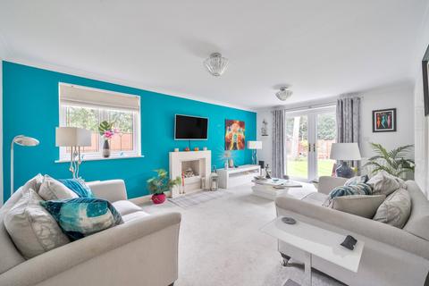 undefined, Holmbury Avenue, Crowthorne, Berkshire
