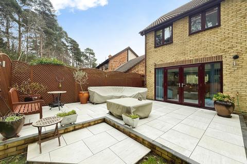 undefined, Holmbury Avenue, Crowthorne, Berkshire