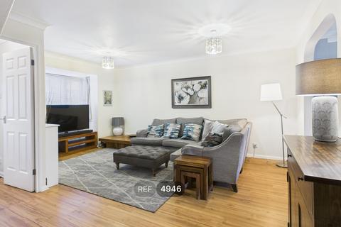 4 bedroom detached house to rent, Butler Smith Gardens, Ipswich, IP5 2FN