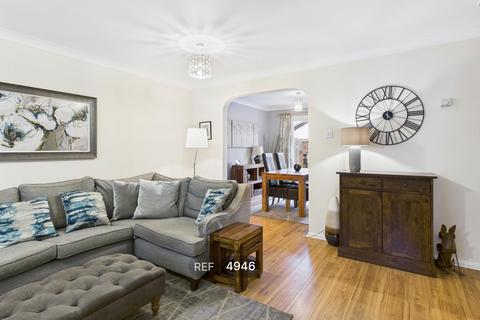 4 bedroom detached house to rent, Butler Smith Gardens, Ipswich, IP5 2FN