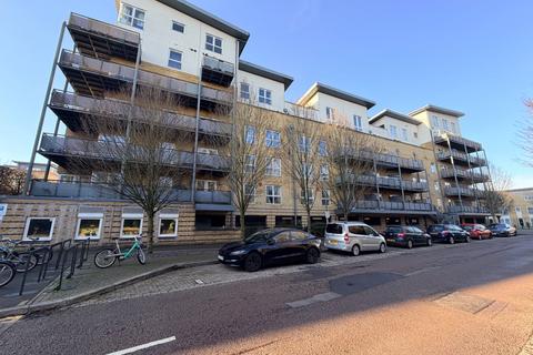 2 bedroom flat for sale, Catalonia Apartments, Metropolitan Station Approach, Watford, WD18