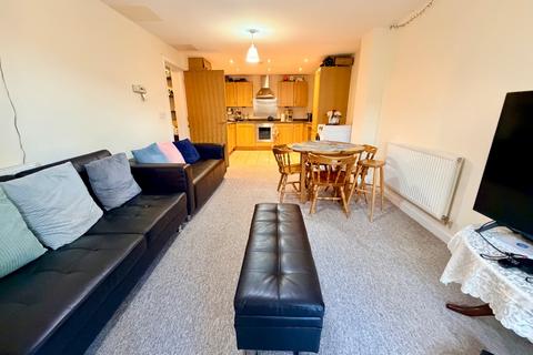 2 bedroom flat for sale, Catalonia Apartments, Metropolitan Station Approach, Watford, WD18