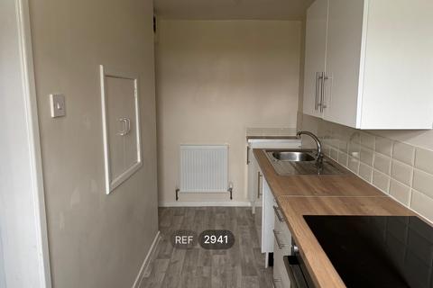 undefined, 34, Sproughton Court, Ipswich, IP8 3AJ