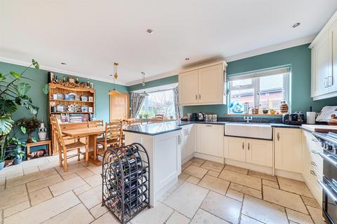 undefined, Higher Shapter Close, Topsham, Exeter
