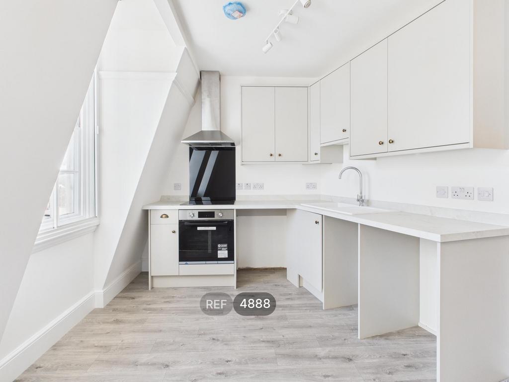 Kitchen/Living area