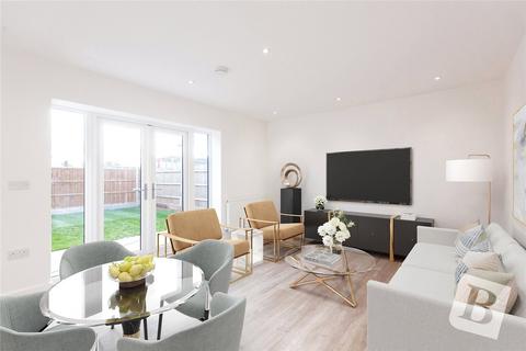 4 bedroom terraced house to rent, Wrexham Road, Noak Hill, RM3
