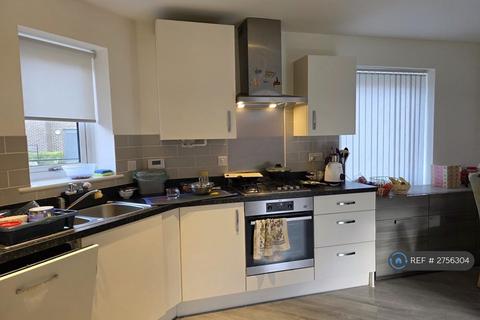 4 bedroom semi-detached house to rent, Nightingale Way, Reading, RG30