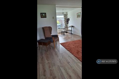 1 bedroom in a house share to rent, Longcroft Close, Basingstoke, RG21