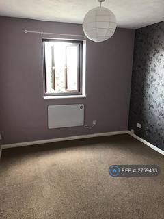 3 bedroom flat to rent, Taylor Close, Kingswood, Bristol, BS15